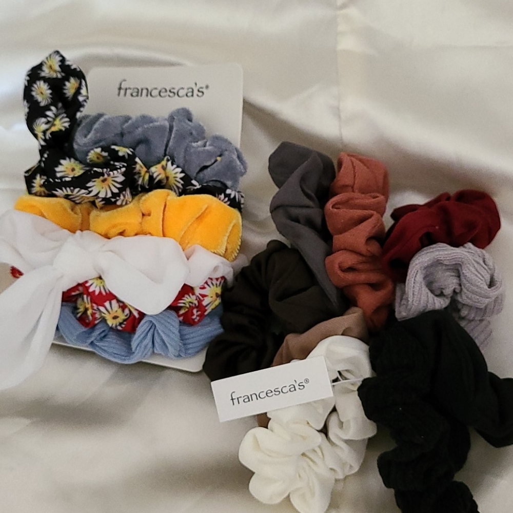 Francesca's Hair Scrunchies Set